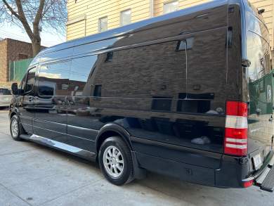 2018 Mercedes-Benz Sprinter 2500 Sprinter for Sale in Bronx, New York, US - Photo 3