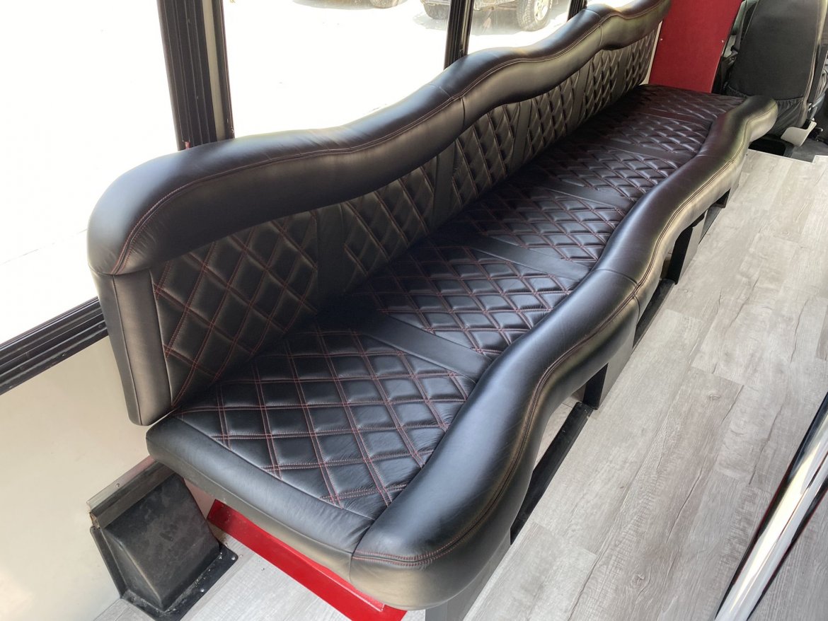 Limo Bus for Sale in Waterloo, NE - Photo 12