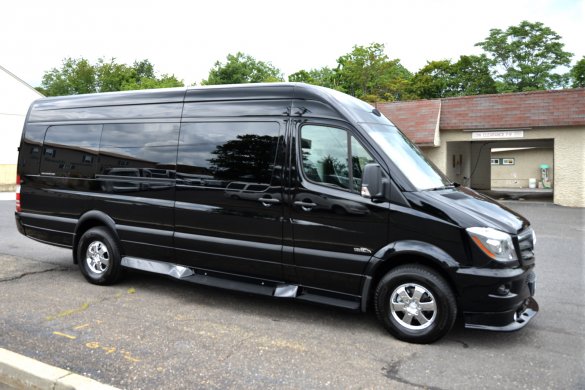 2017 Mercedes-Benz Sprinter 3500 Super Single Sprinter for Sale in Oaklyn, NJ - Photo 2
