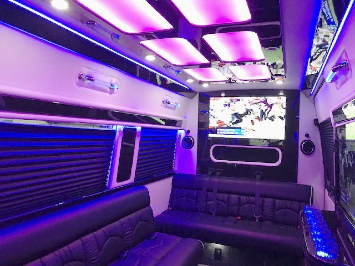 Photo of Sprinter for sale: 2017 Mercedes-Benz Sprinter 3500 Super Single 2458&quot; by Midwest