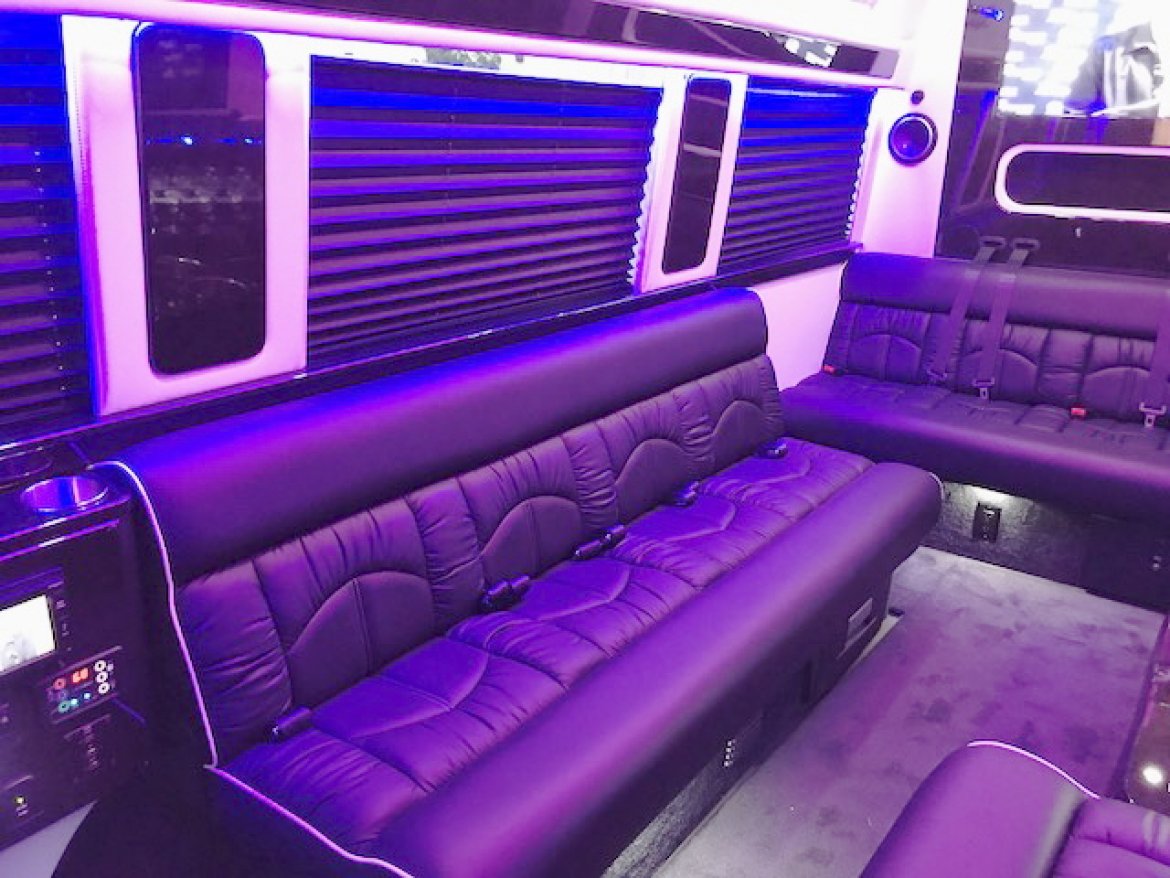 Photo of Sprinter for sale: 2017 Mercedes-Benz Sprinter 3500 Super Single 2458&quot; by Midwest