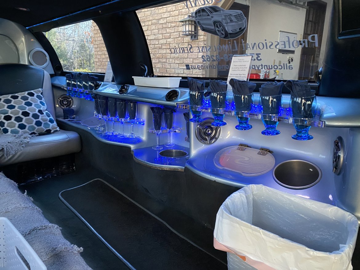Limousine for Sale in Mineral Ridge, OH - Photo 12