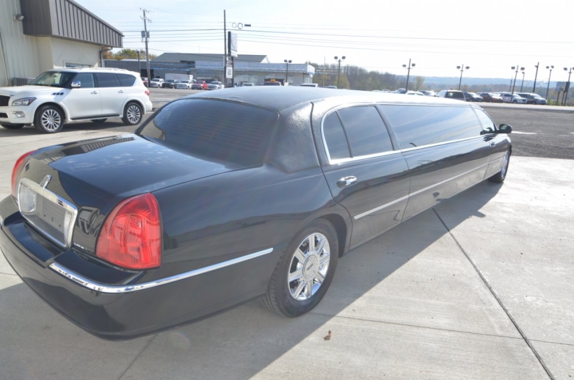 Photo of Limousine for sale: 2011 Lincoln  Town Car 120&quot; by Tiffany Coachworks