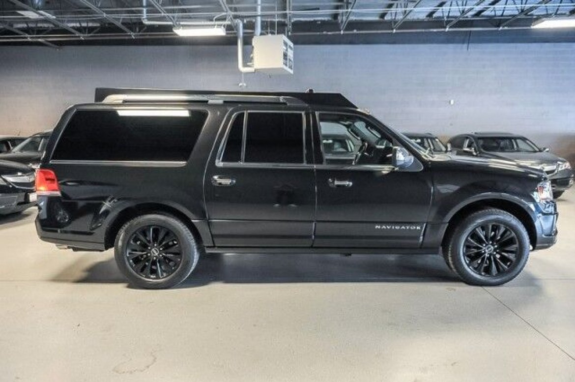 CEO SUV Mobile Office for Sale in Chicago, IL - Photo 6
