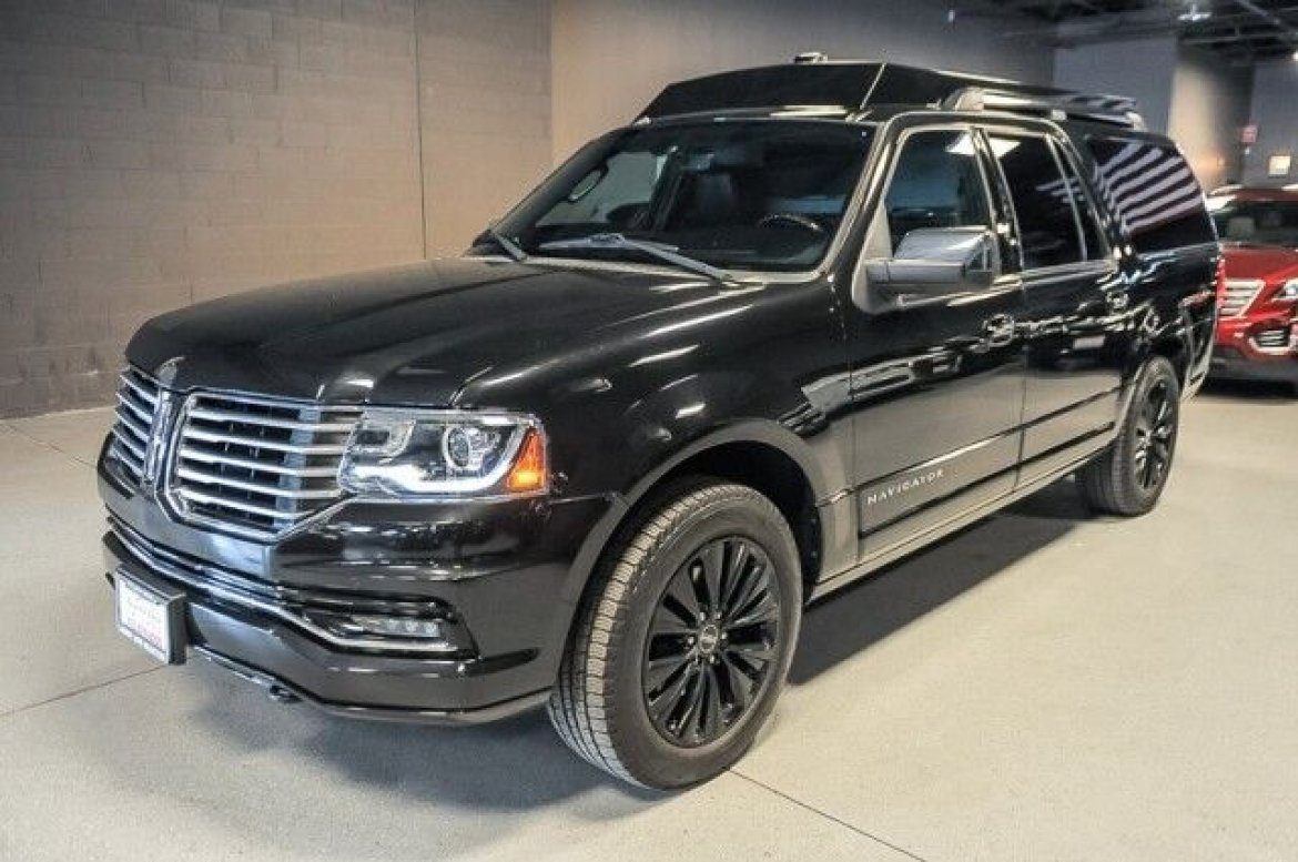 CEO SUV Mobile Office for Sale in Chicago, IL - Photo 9