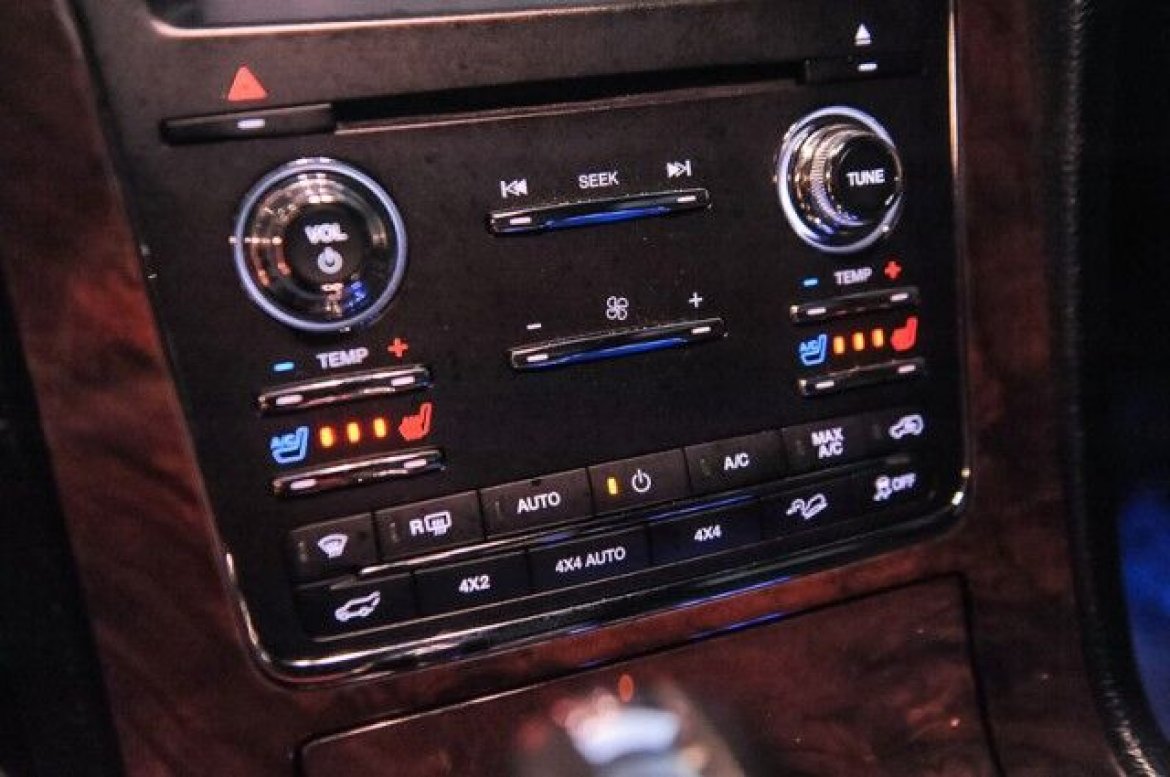 CEO SUV Mobile Office for Sale in Chicago, IL - Photo 19