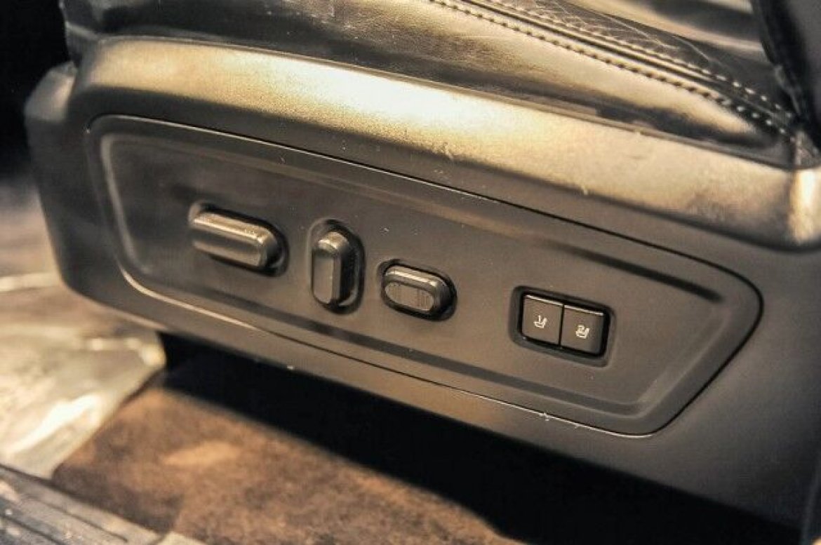 CEO SUV Mobile Office for Sale in Chicago, IL - Photo 25