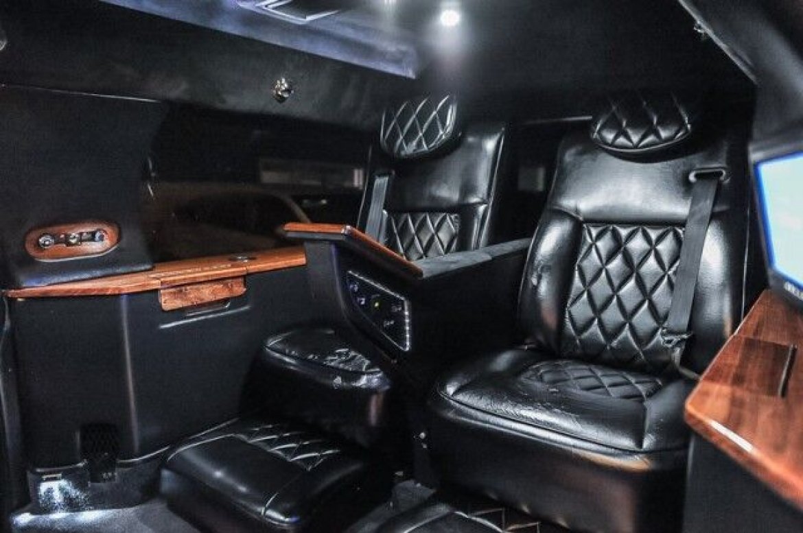 CEO SUV Mobile Office for Sale in Chicago, IL - Photo 27