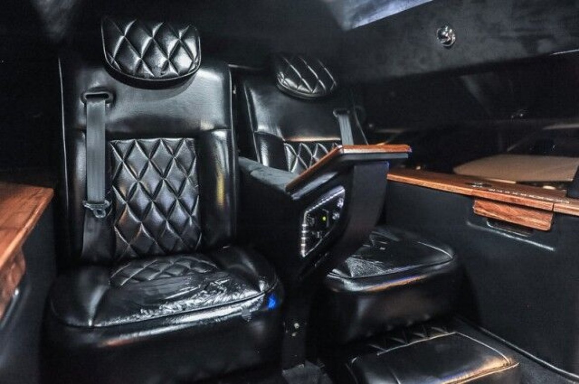 CEO SUV Mobile Office for Sale in Chicago, IL - Photo 33