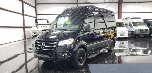 2021 Mercedes-Benz Sprinter 3500 144" Luxe Cruiser Sprinter for Sale in Houston, TX - Photo 3