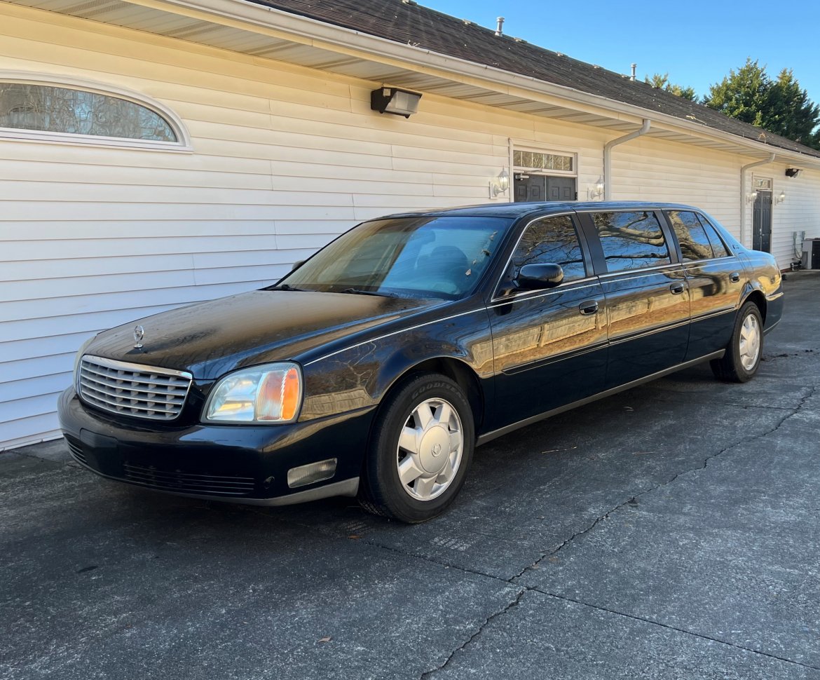 Limousine for sale: 2002 Cadillac Professional