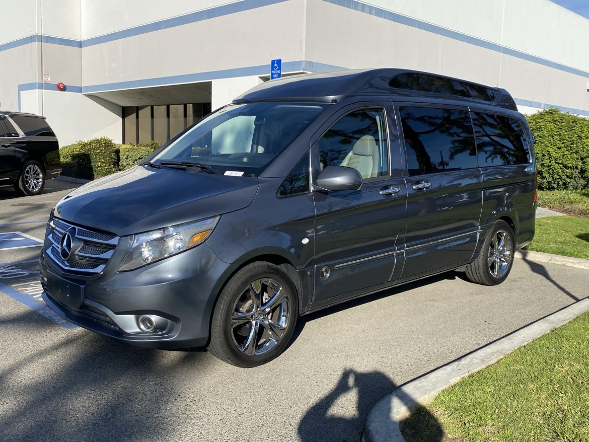 CEO SUV Mobile Office for Sale in Ontario, CA - Photo 2