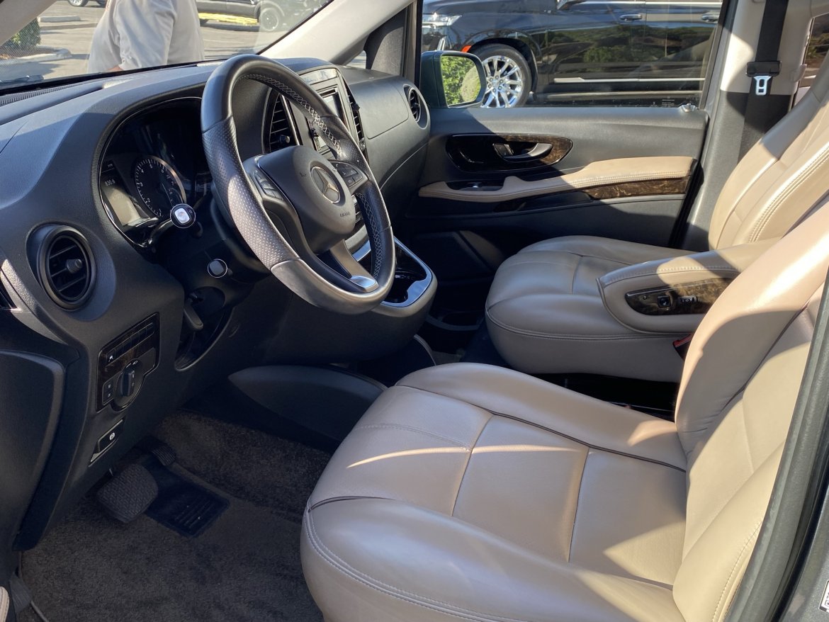 CEO SUV Mobile Office for Sale in Ontario, CA - Photo 15