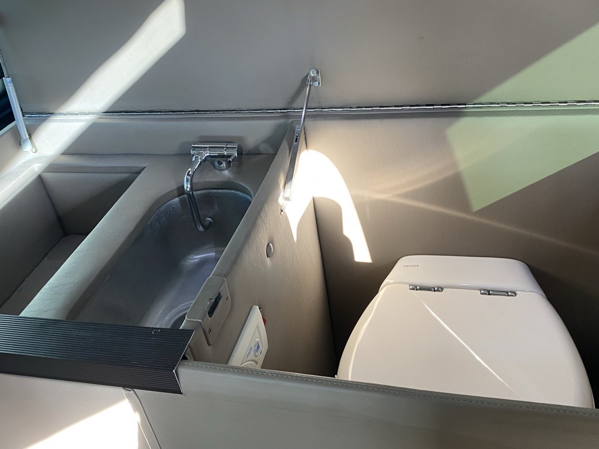 CEO SUV Mobile Office for Sale in Ontario, CA - Photo 21