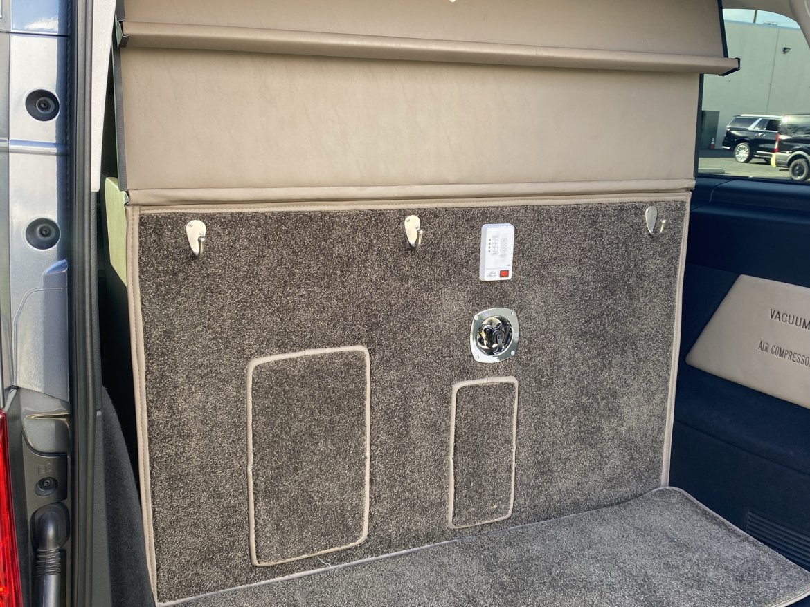 CEO SUV Mobile Office for Sale in Ontario, CA - Photo 22