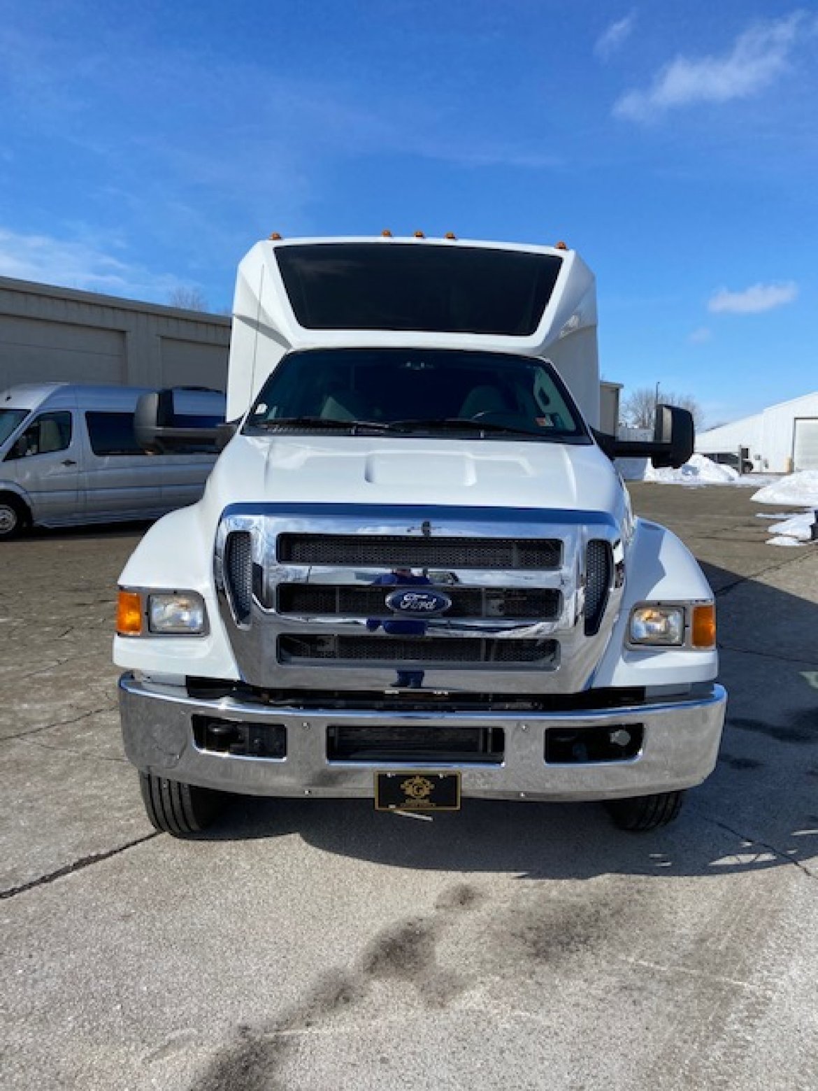 Executive Shuttle for Sale in Erie, PA - Photo 4