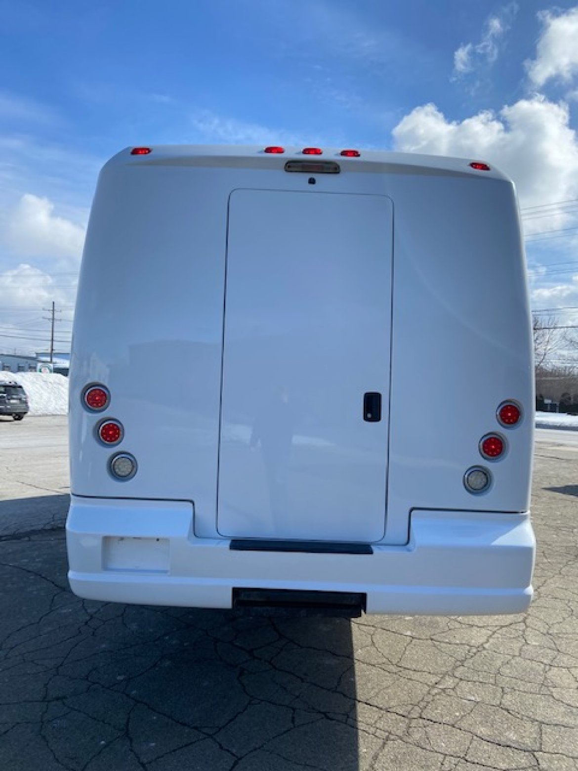 Executive Shuttle for Sale in Erie, PA - Photo 8