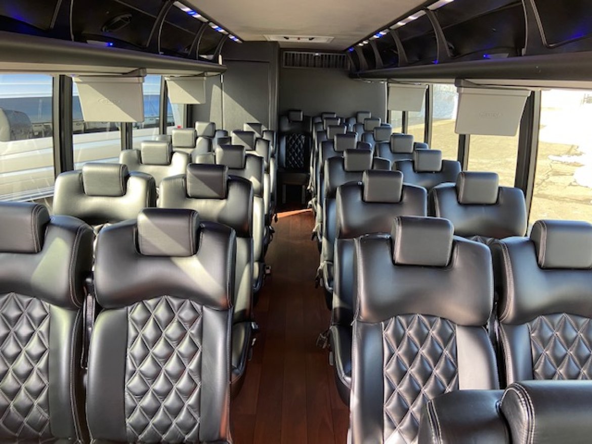 Executive Shuttle for Sale in Erie, PA - Photo 19