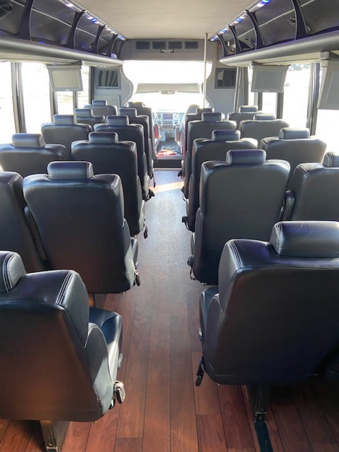 Executive Shuttle for Sale in Erie, PA - Photo 24
