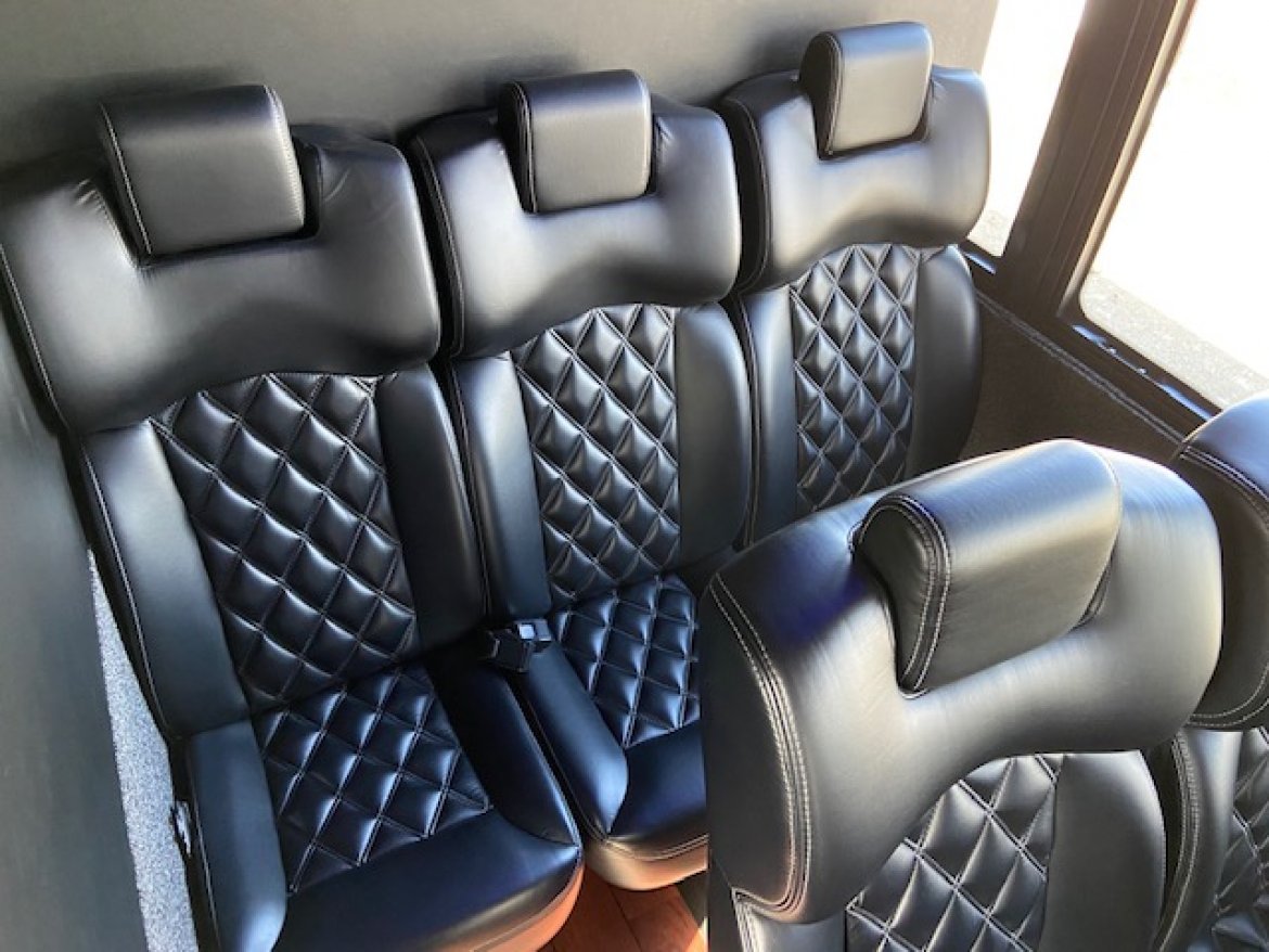 Executive Shuttle for Sale in Erie, PA - Photo 25