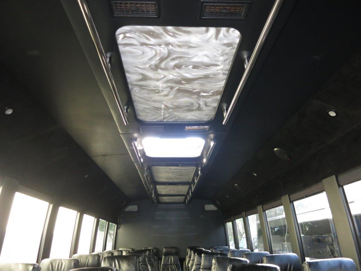 Executive Shuttle for Sale in Carson, CA - Photo 10