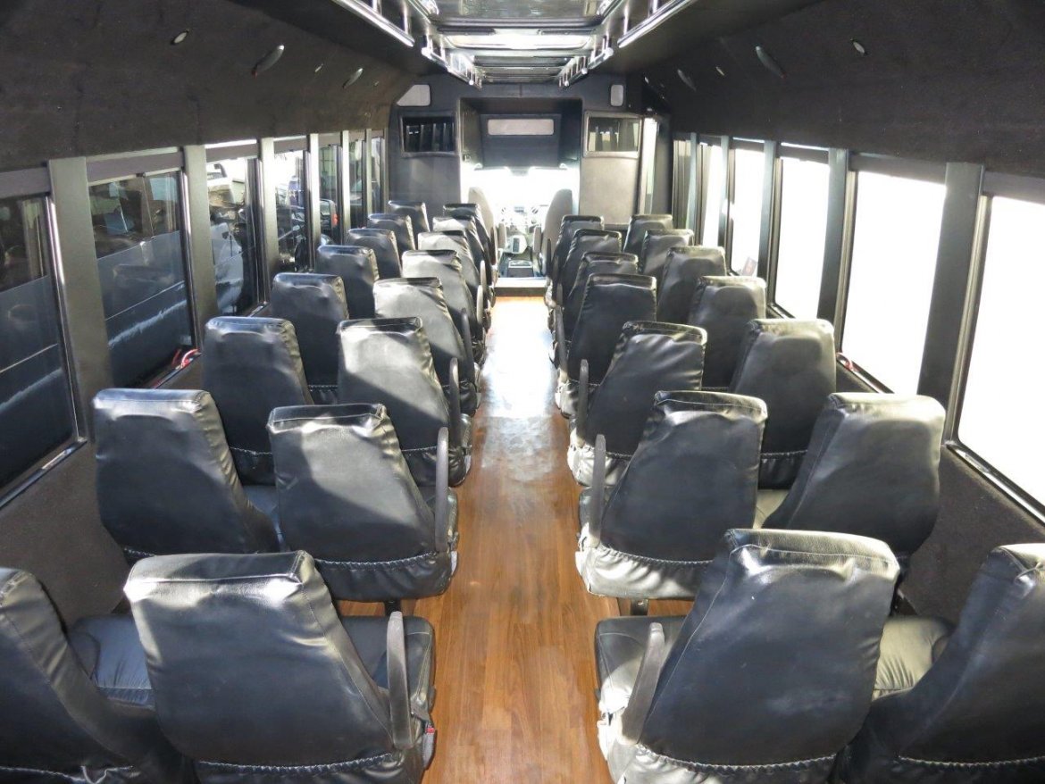 Executive Shuttle for Sale in Carson, CA - Photo 11