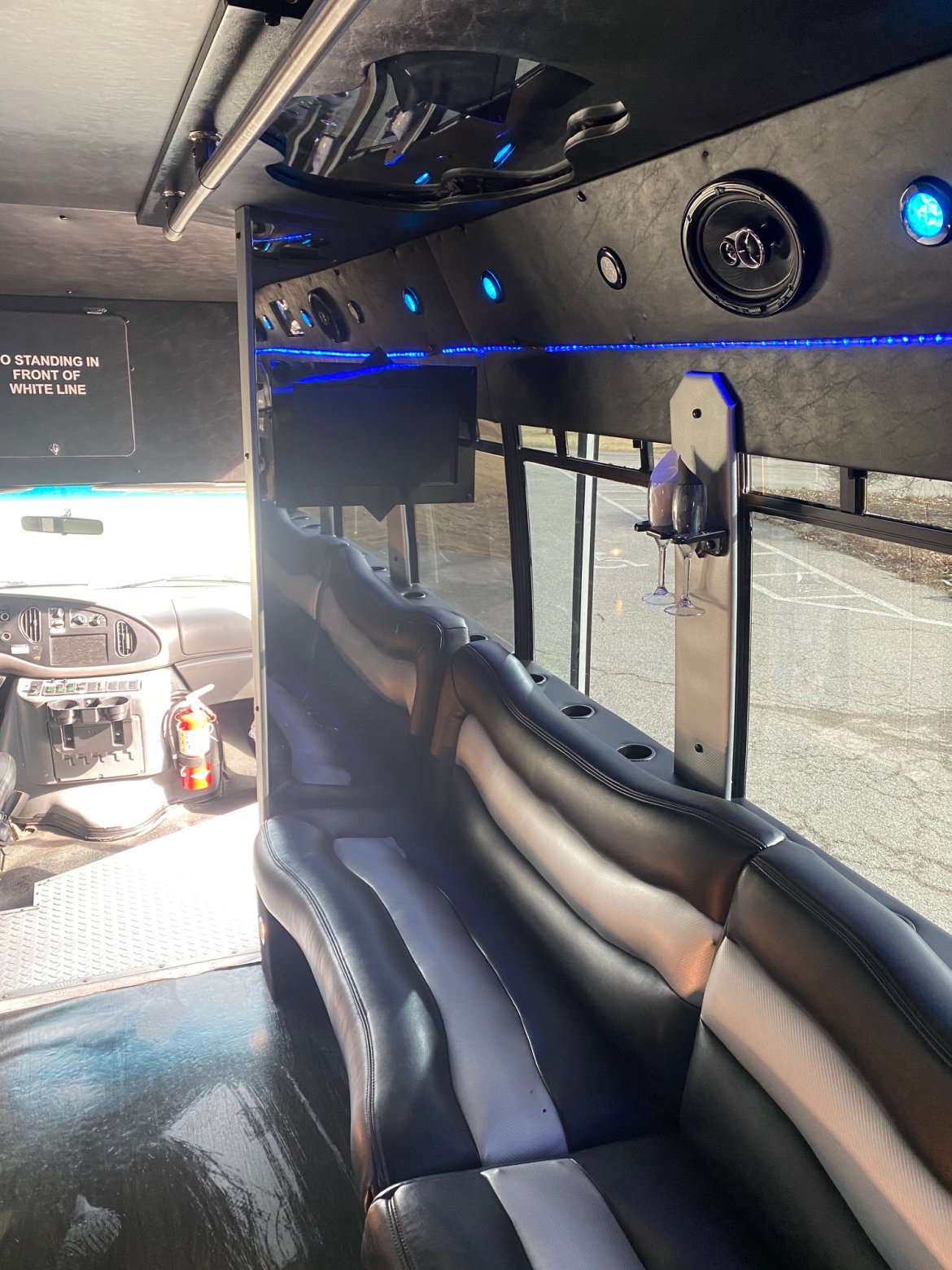 Limo Bus for Sale in Maryville, IL - Photo 3