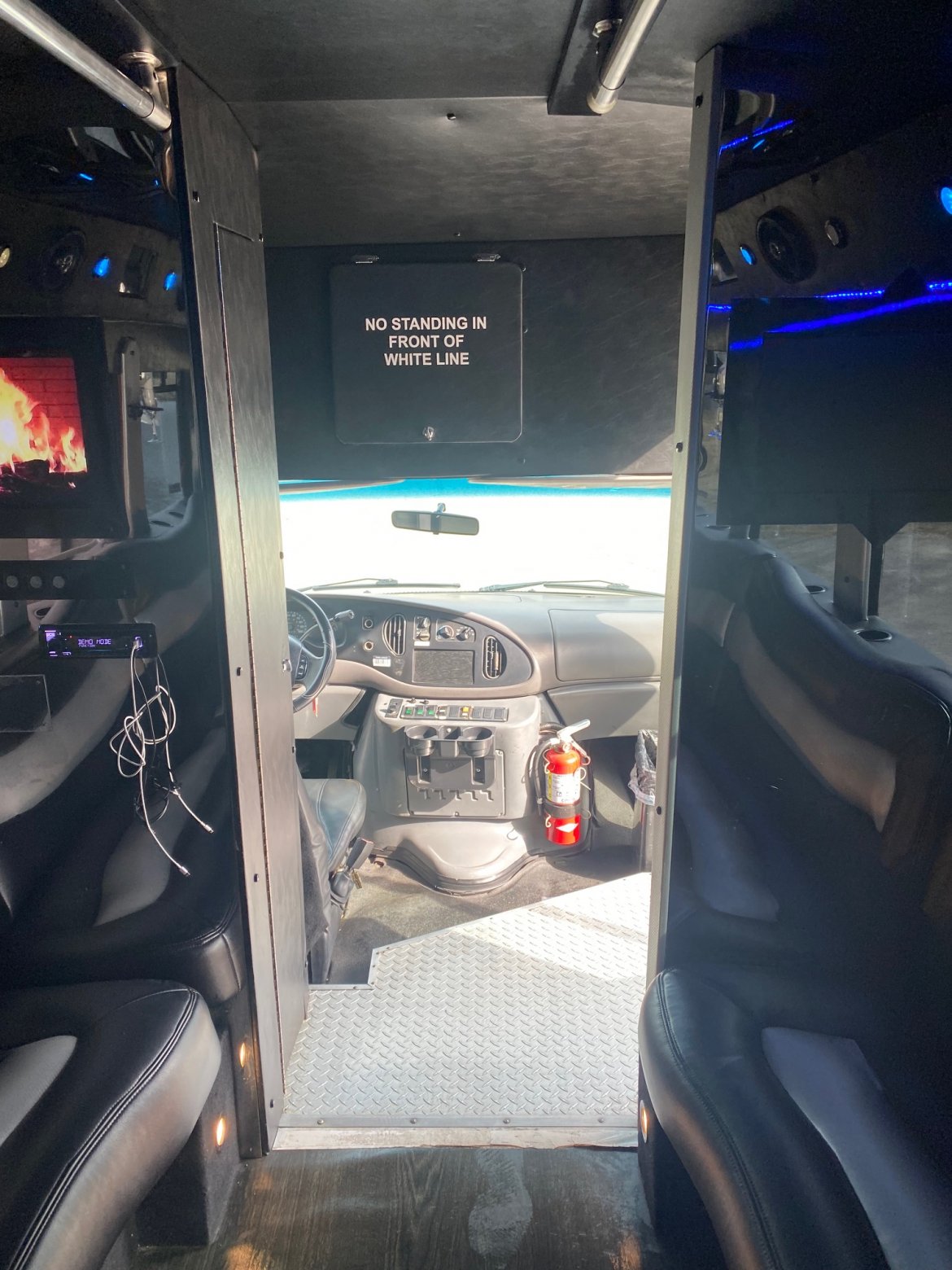 Limo Bus for Sale in Maryville, IL - Photo 4