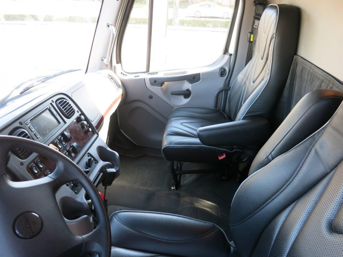 Executive Shuttle for Sale in Carson, CA - Photo 13