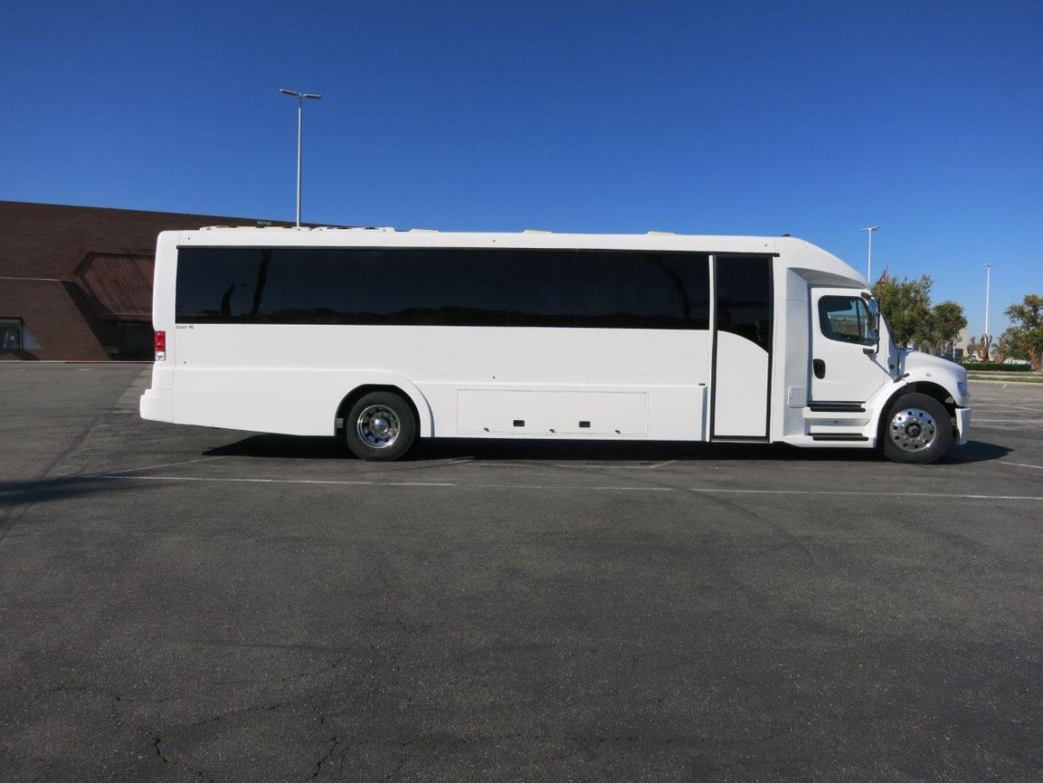 Executive Shuttle for Sale in Carson, CA - Photo 22