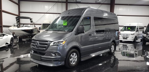 2022 Mercedes-Benz Sprinter 2500 144" Signature Series Sprinter for Sale in Houston, TX - Photo 3
