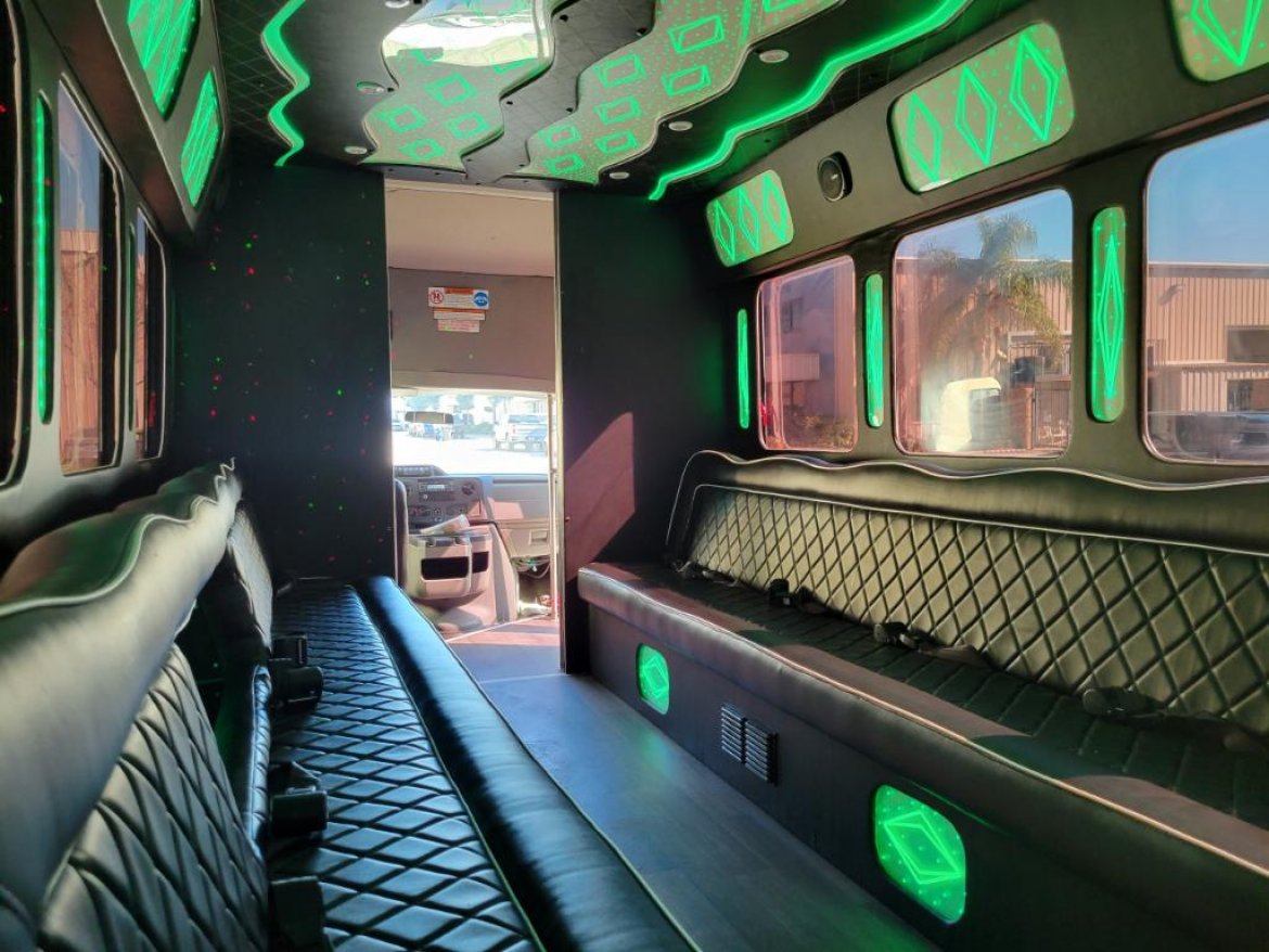 Limo Bus for Sale in fontana, CA - Photo 12