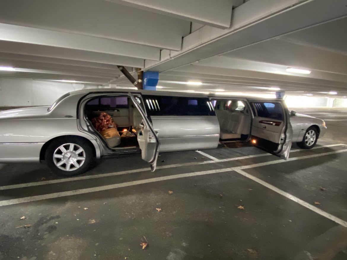 Limousine for Sale in Absecon, NJ - Photo 10