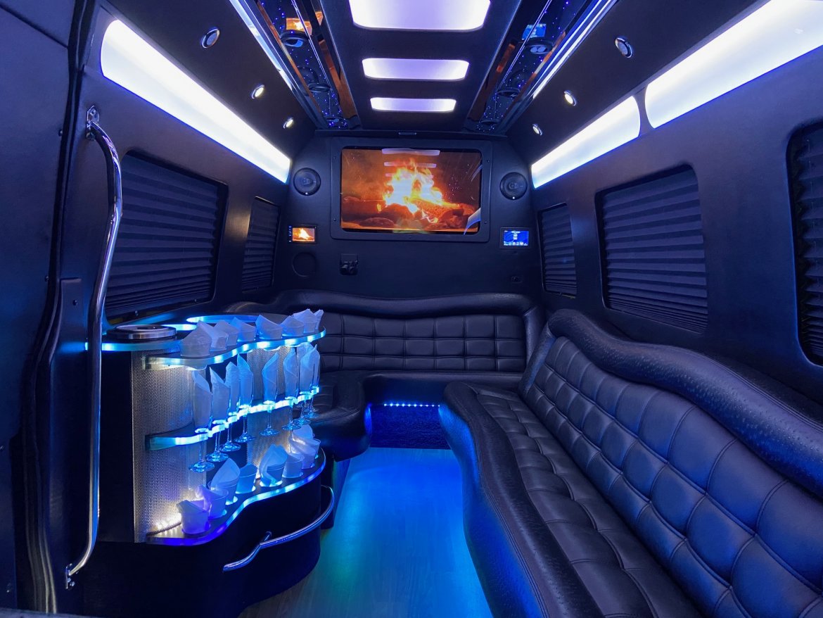 Sprinter for Sale in Erie, PA - Photo 17
