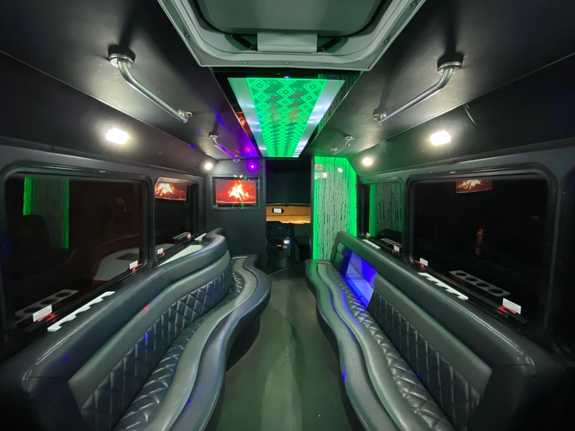 Limo Bus for Sale in Erie, PA - Photo 40