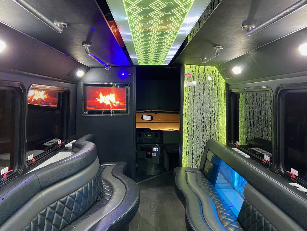 Limo Bus for Sale in Erie, PA - Photo 42