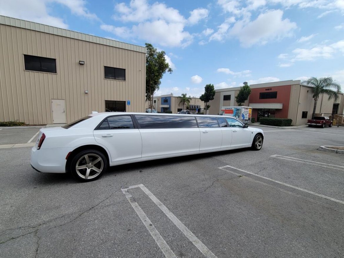 Limousine for Sale in fontana, CA - Photo 4