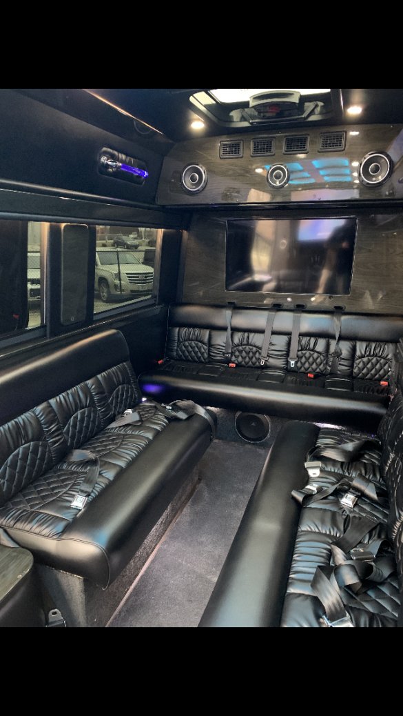 2019 Mercedes-Benz Sprinter 3500 170' Extended Sprinter for Sale in ANAHEIM, CA - Photo 3