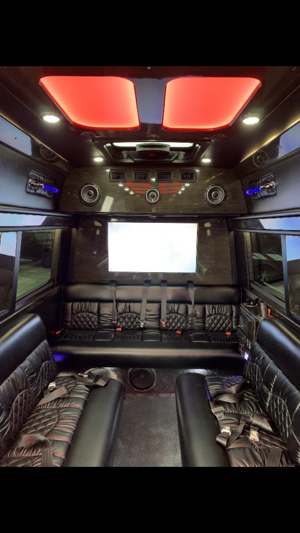 2019 Mercedes-Benz Sprinter 3500 170' Extended Sprinter for Sale in ANAHEIM, CA - Photo 2
