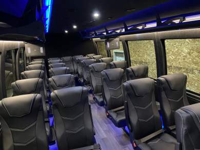 2019 Ford F550 Luxury Coach Shuttle Bus for Sale in Erie, Pennsylvania, US - Photo 4