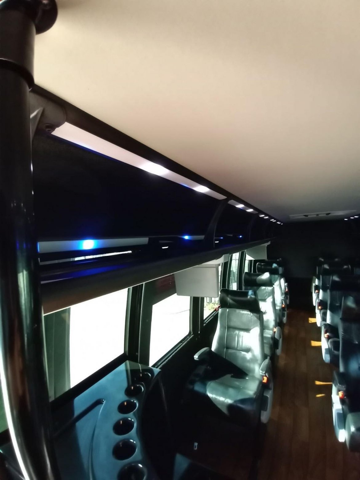 Executive Shuttle for Sale in Commerce, CA - Photo 9