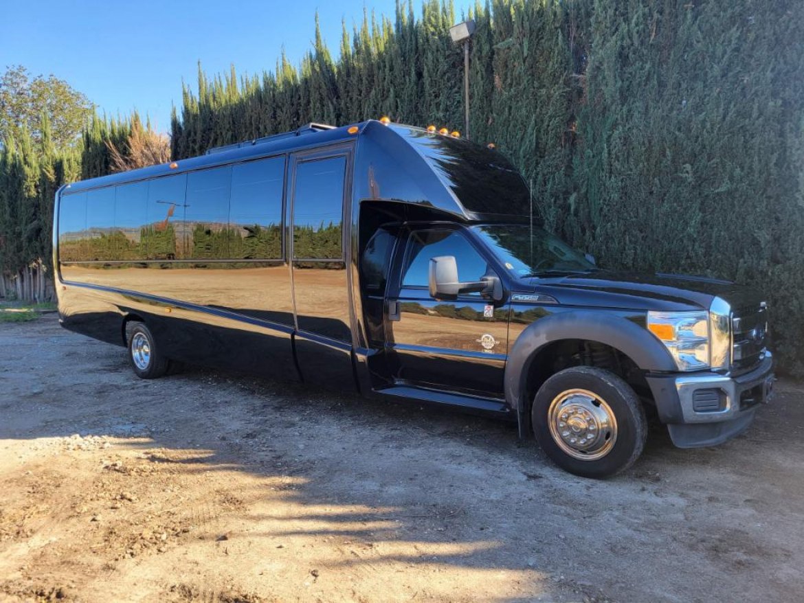 Shuttle Bus for sale: 2016 Ford F-550 by Grech Motors