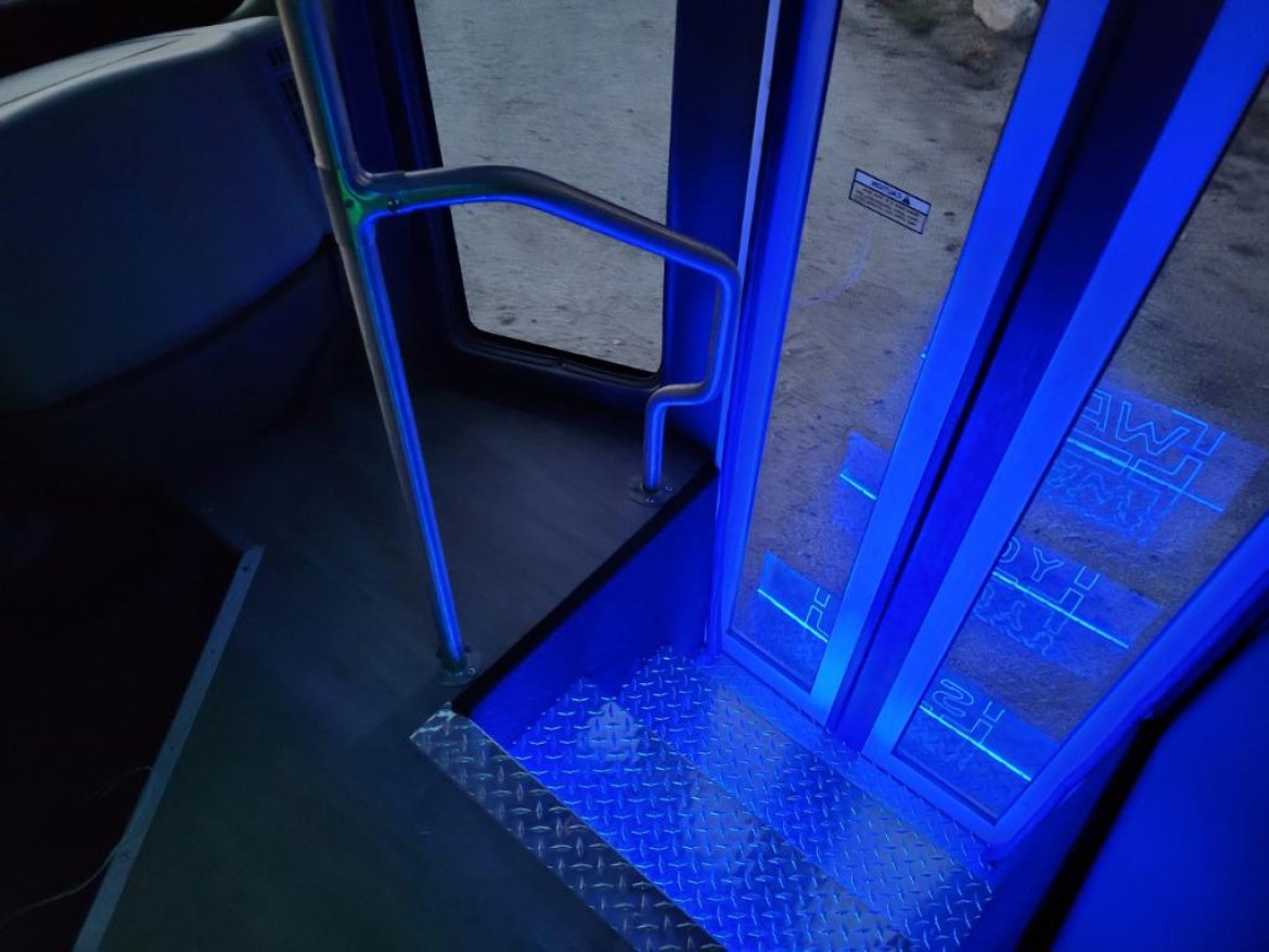 Limo Bus for Sale in Fontana, CA - Photo 13