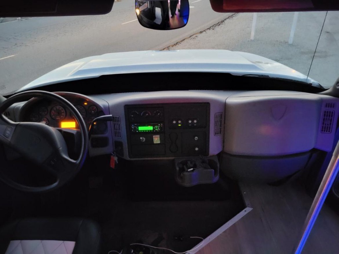 Limo Bus for Sale in Fontana, CA - Photo 12