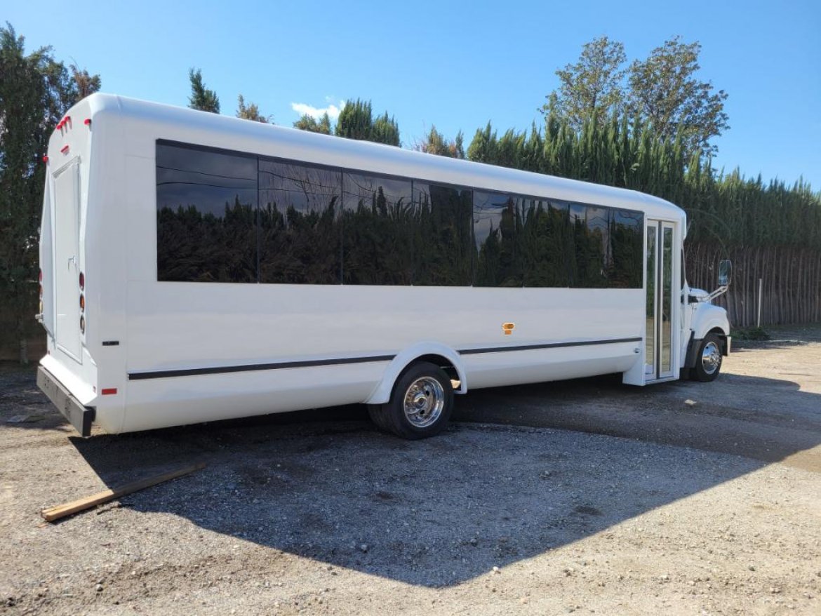 Limo Bus for Sale in Fontana, CA - Photo 20