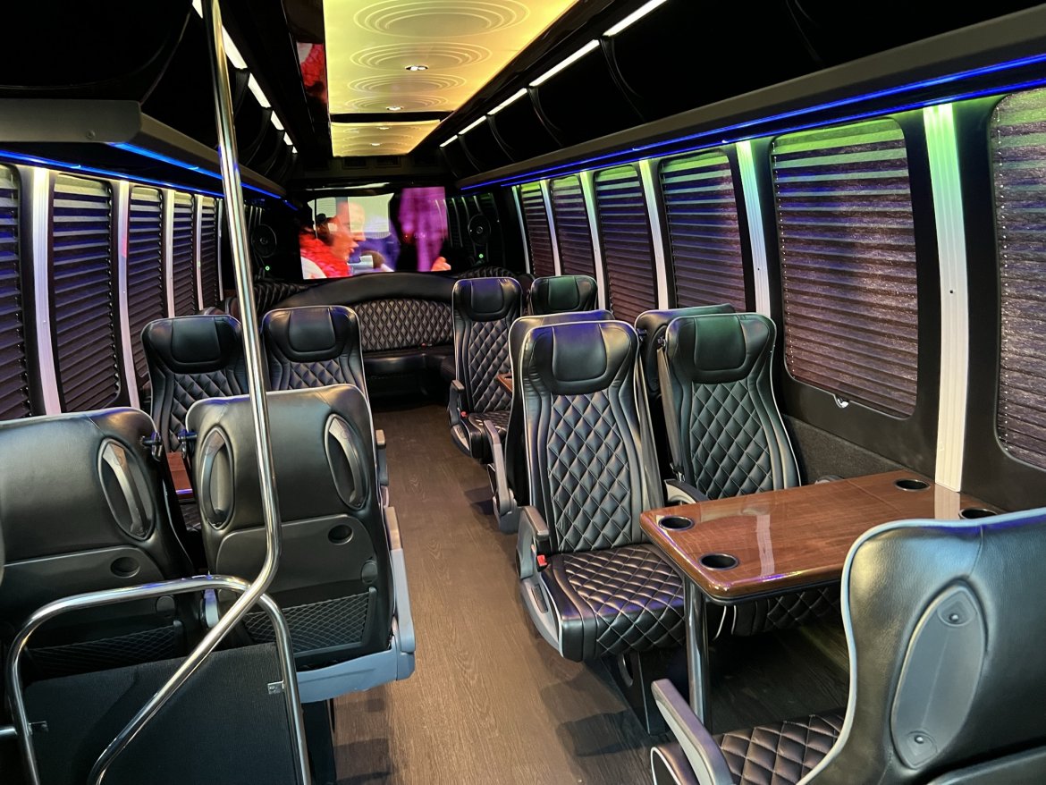 Limo Bus for sale: 2017 Ford F 550 Shuttle/Limo Bus 34&quot; by Executive Coach Builders