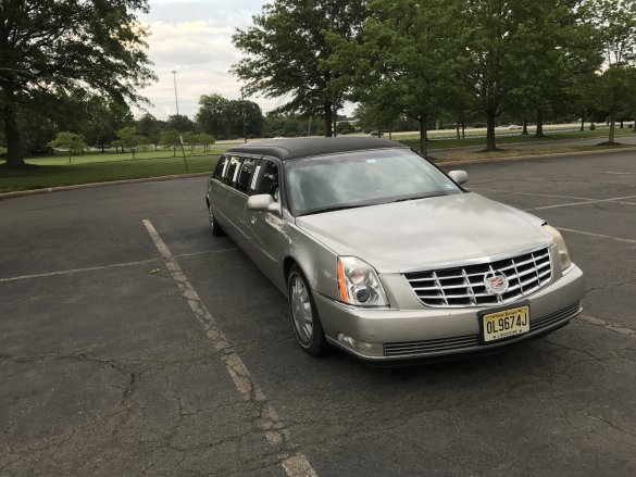 2006 Cadillac DTS Limousine for Sale in Princeton , NJ - Photo 3