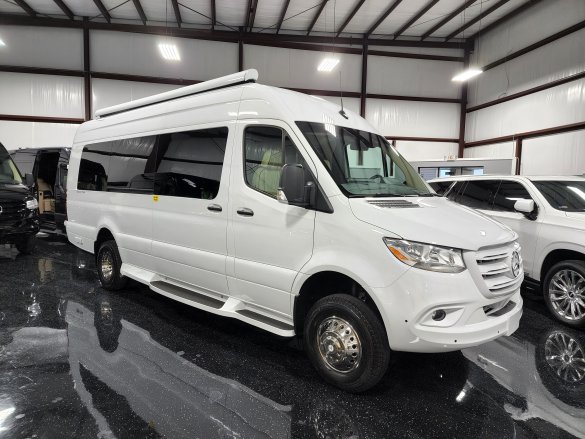 2022 Mercedes-Benz Sprinter 3500XD 170" ULTIMATE RV Sprinter for Sale in Houston, TX - Main Photo