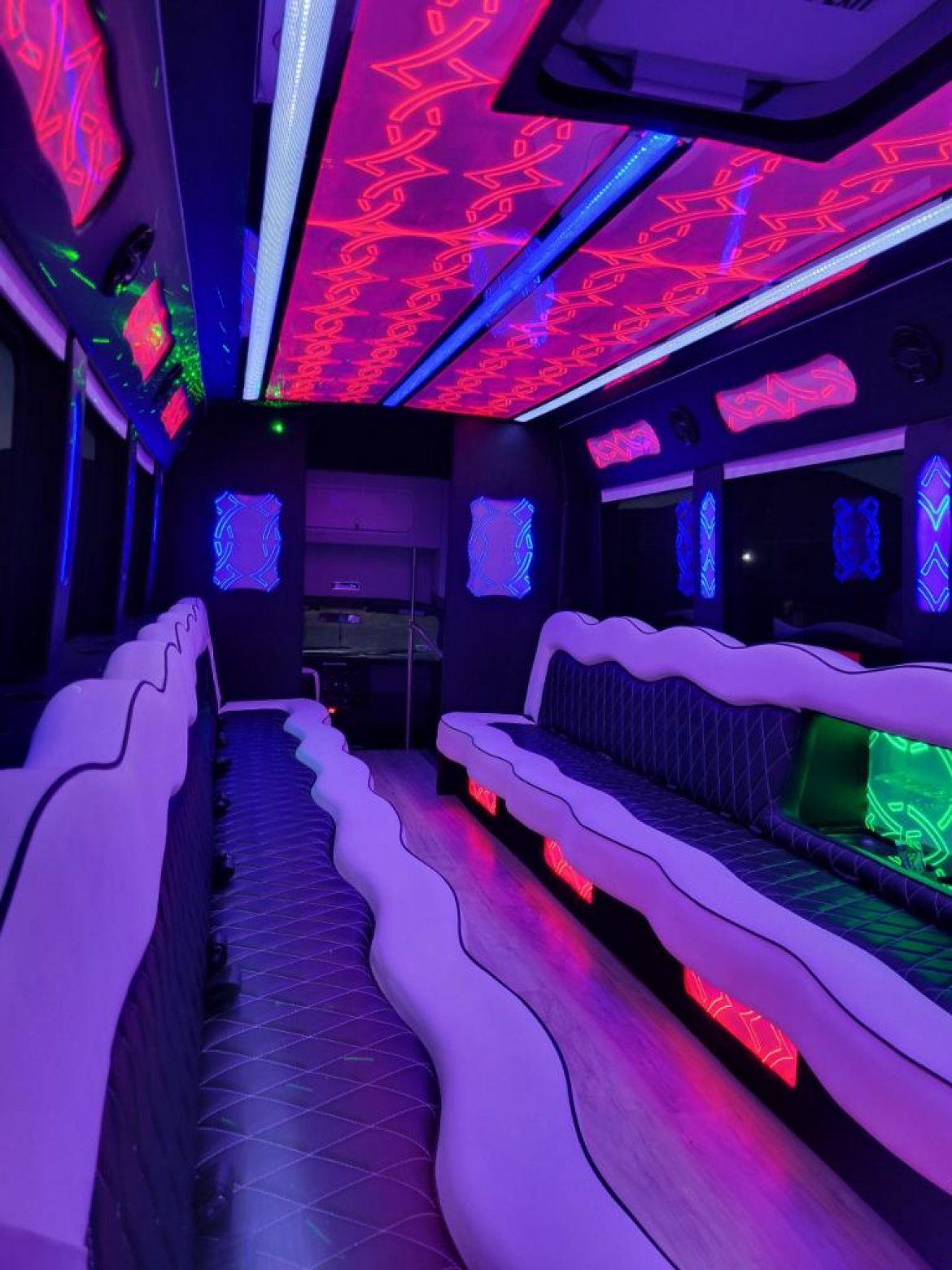 Limo Bus for Sale in fontana, CA - Photo 12