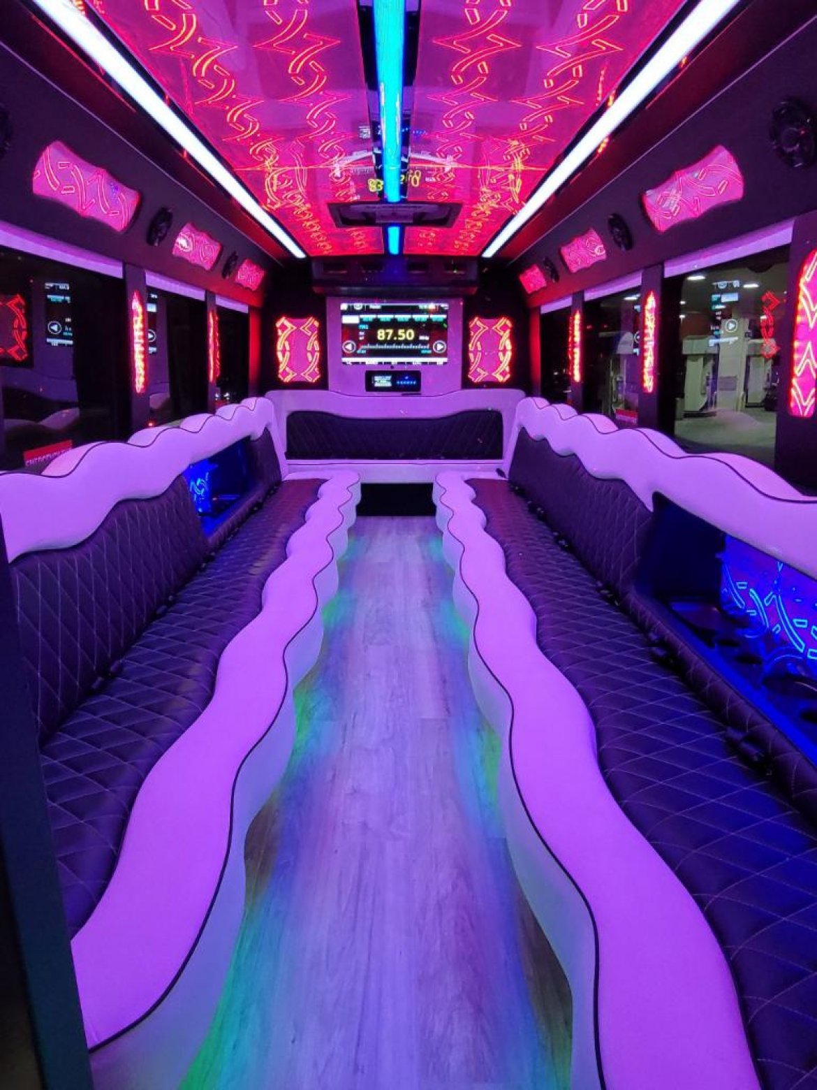 Limo Bus for Sale in fontana, CA - Photo 17